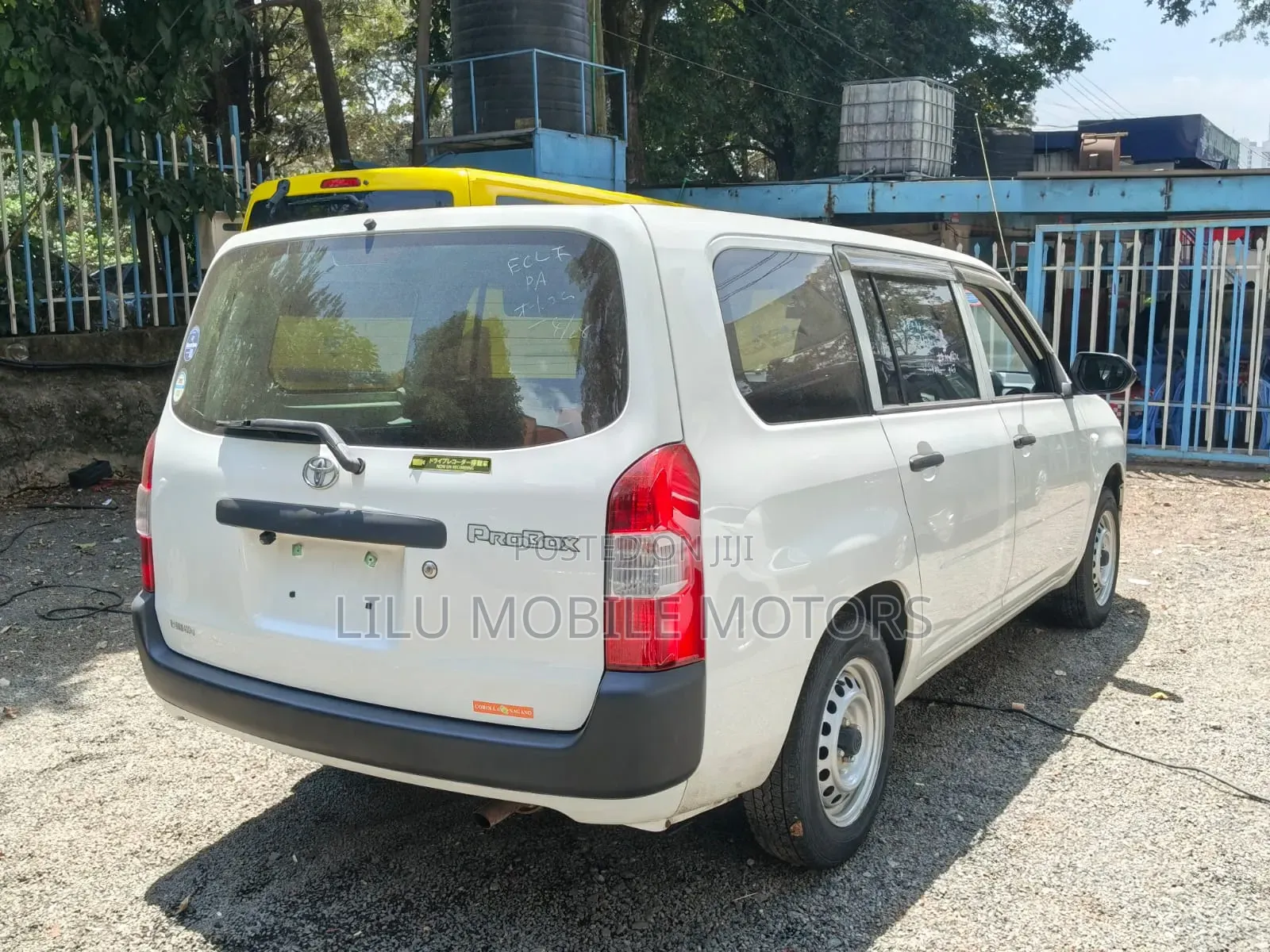 Toyota Probox 1.5 DX 4WD 2020 White