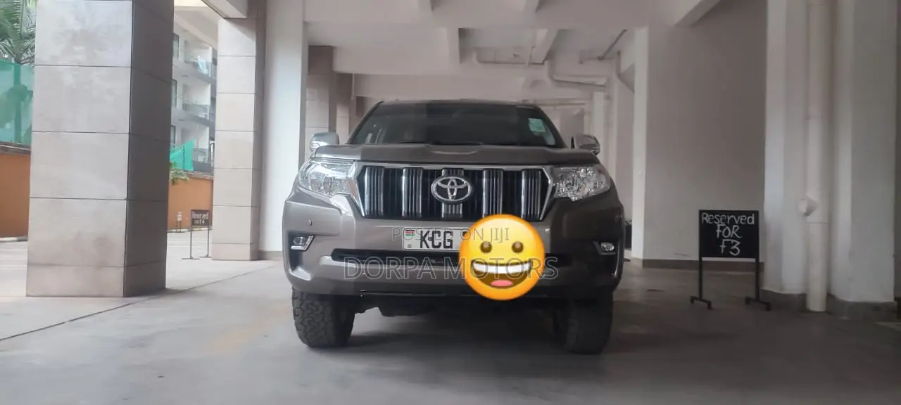 Toyota Land Cruiser 4.0 V6 GX 2010 Silver