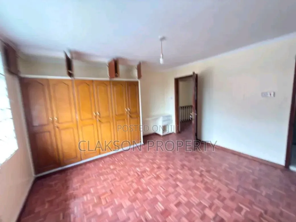 4bdrm Townhouse / Terrace in Lavington, Valley Arcade for rent