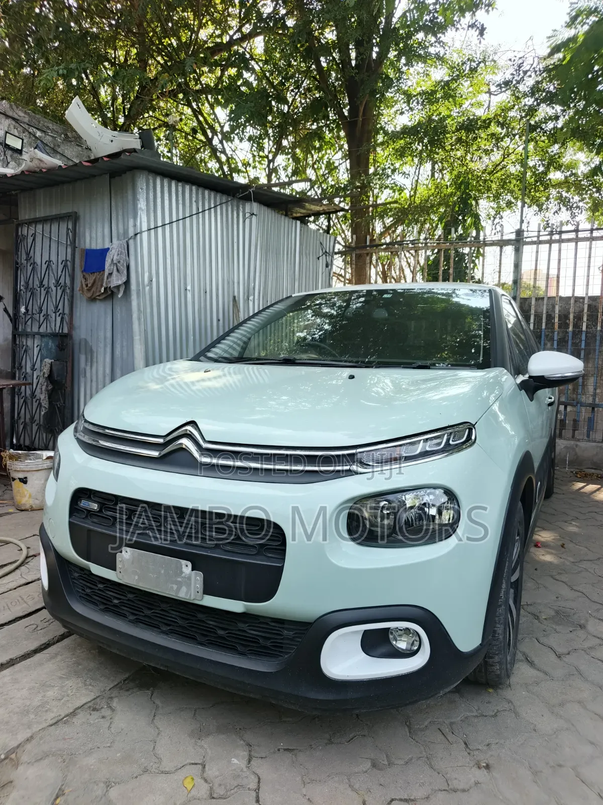 Citroen C3 1.2 Puretech 68hp FWD 2019 Green