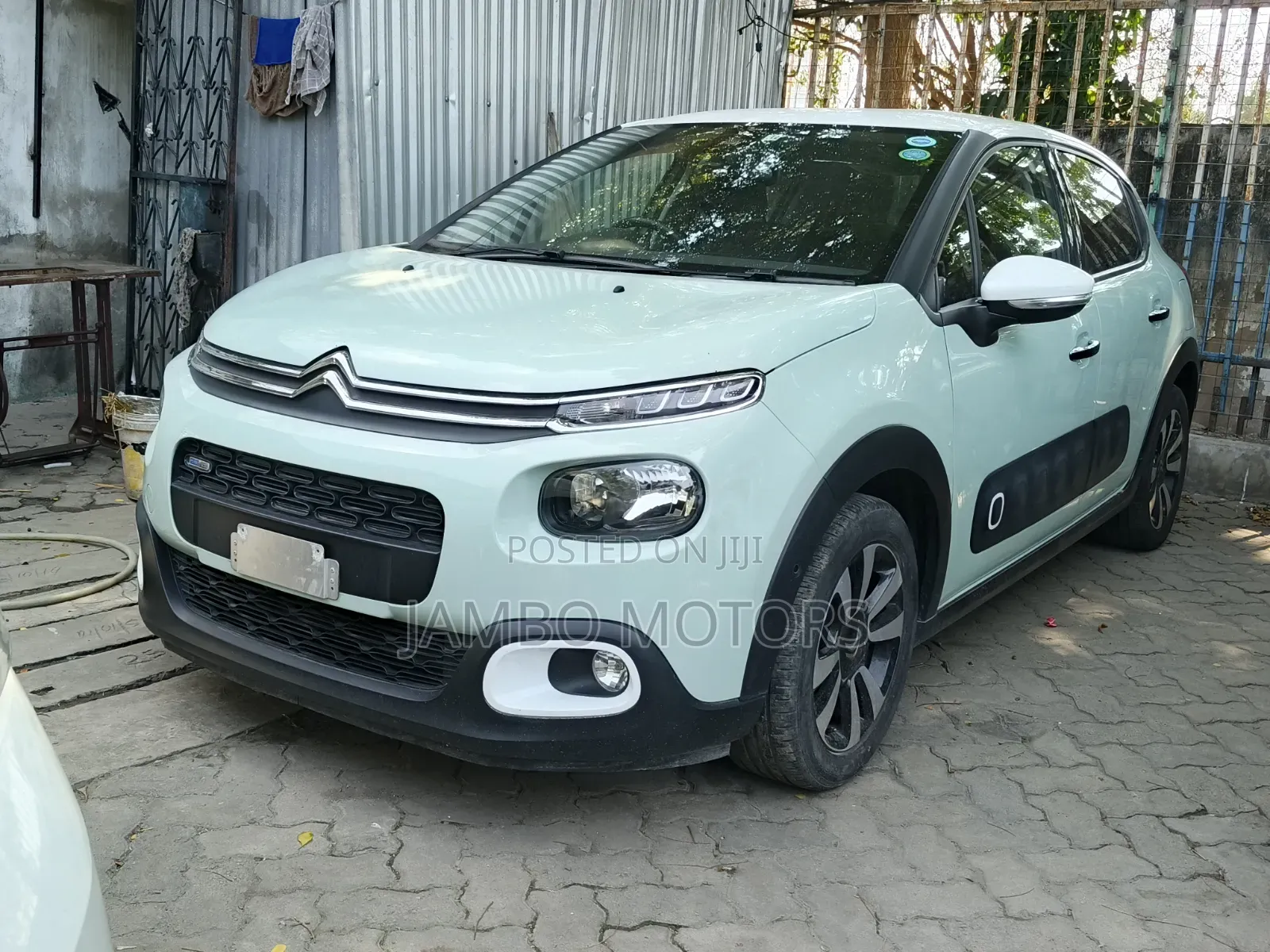 Citroen C3 1.2 Puretech 68hp FWD 2019 Green