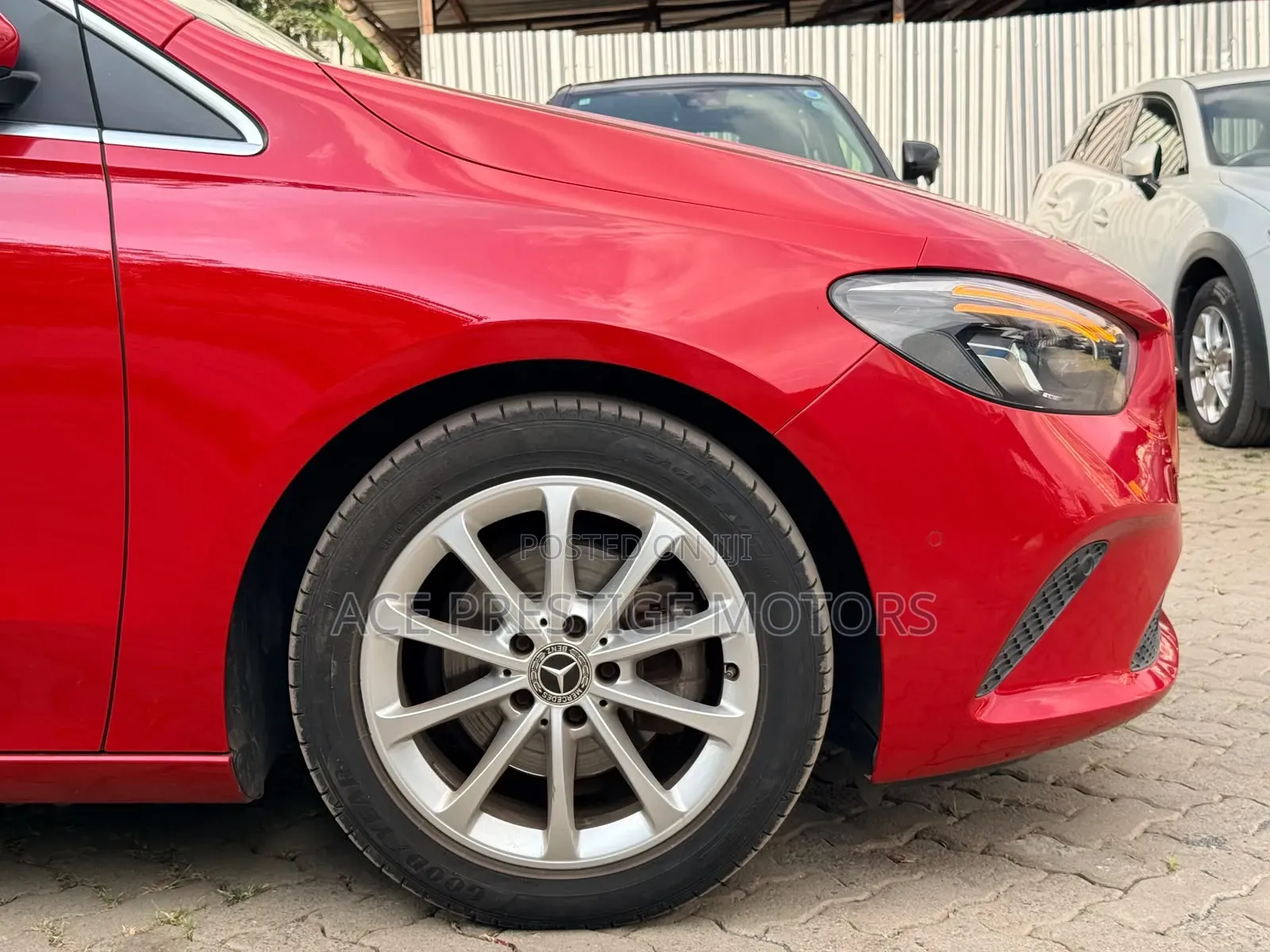Mercedes-Benz B-Class 2019 Red