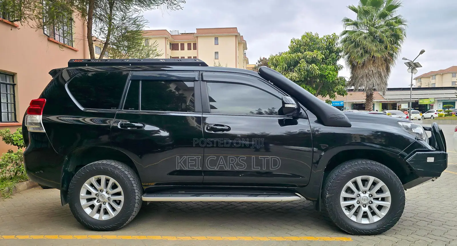 Toyota Land Cruiser Prado KAKADU 2012 Black