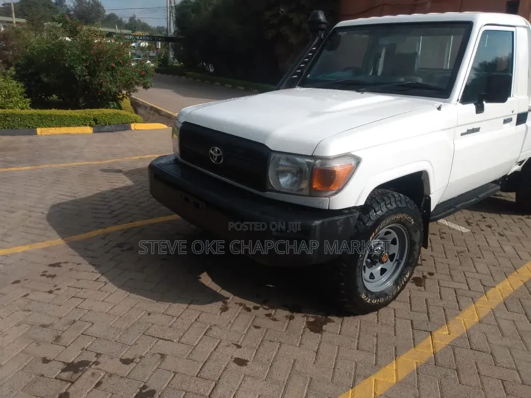 Toyota Land Cruiser 79 Series 2019 White