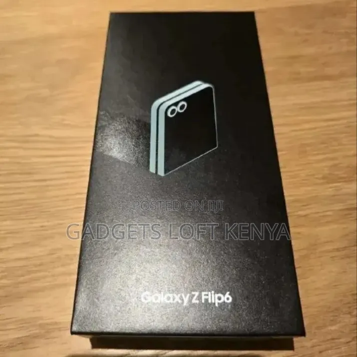 New Samsung Galaxy Z Flip6 256 GB Blue