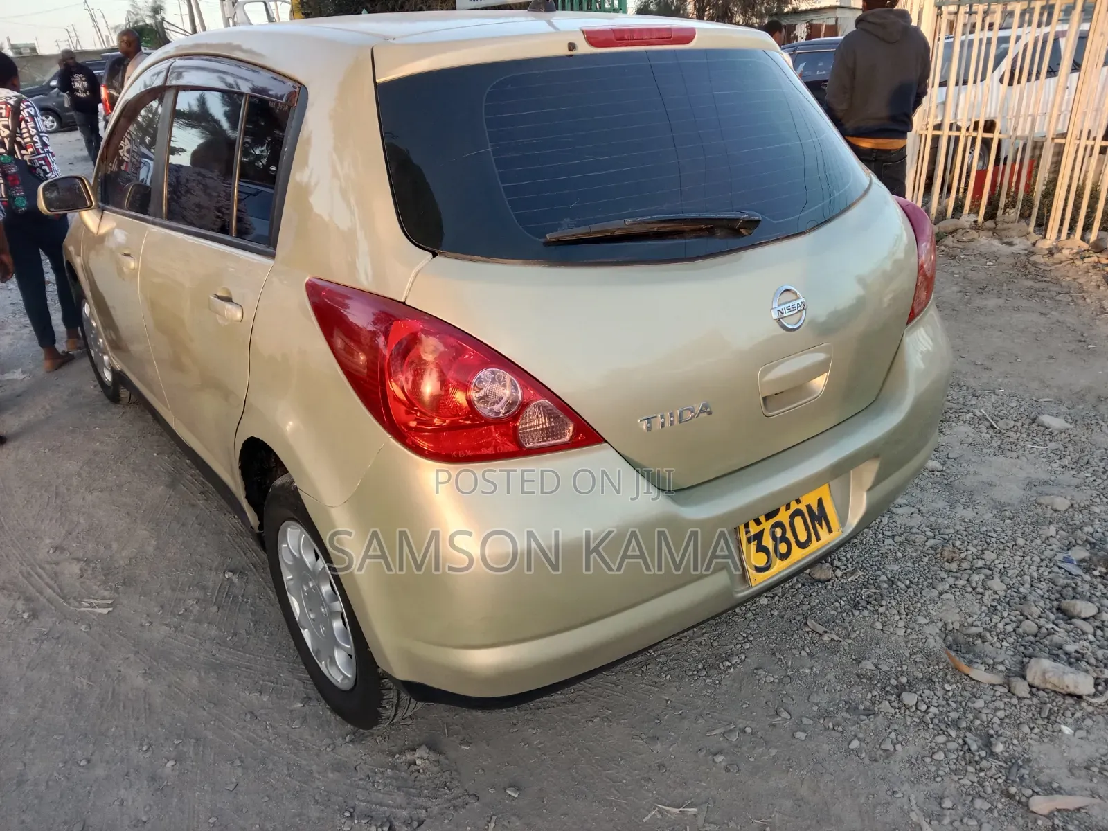 Nissan Tiida 2008 Beige