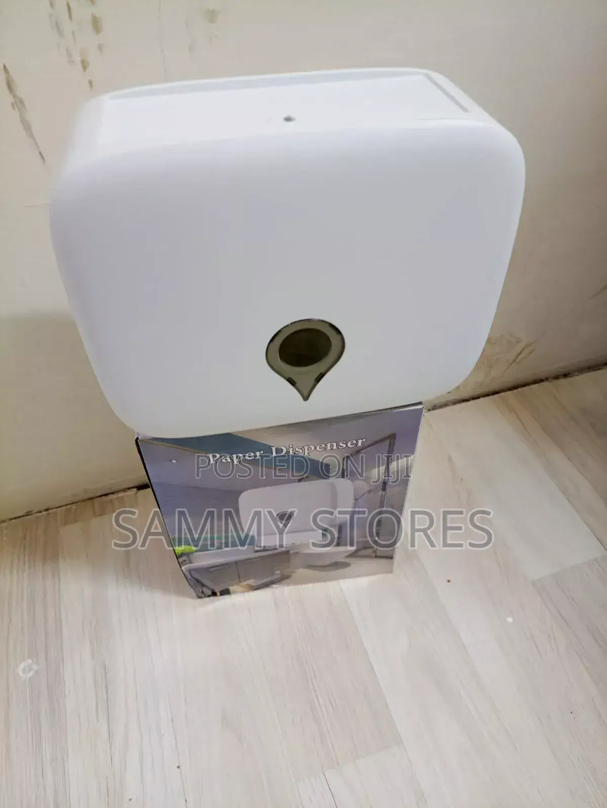 Durable Paper Towel Holder Dispenser for Public Commercial Use