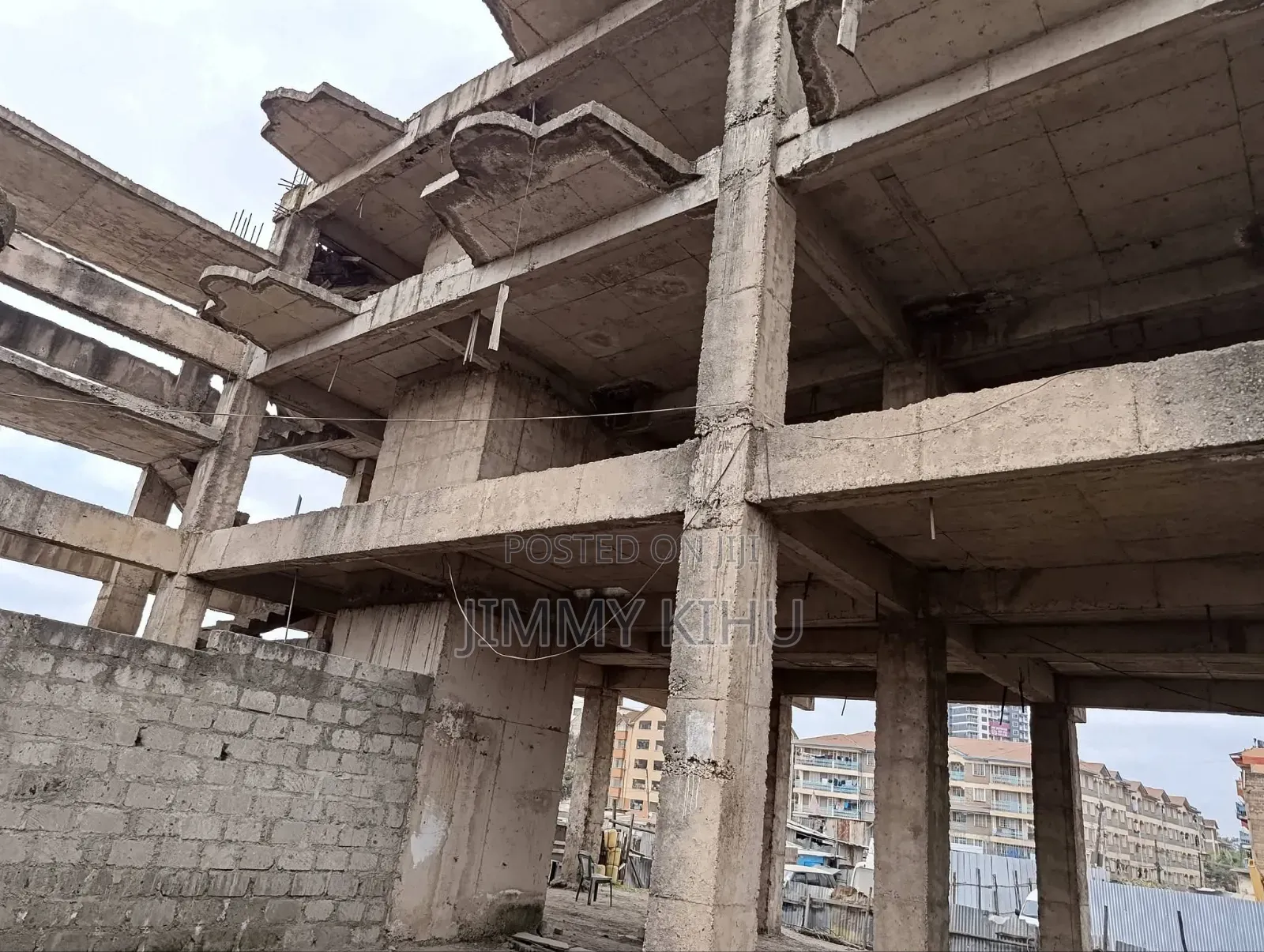 20bdrm Apartment in Dagoretti for sale