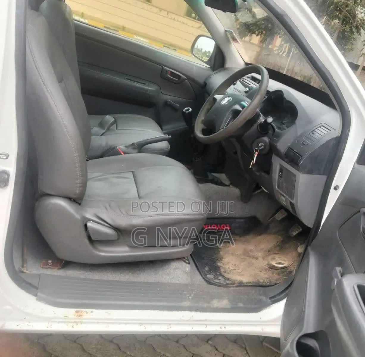 Toyota Hilux 2015 White