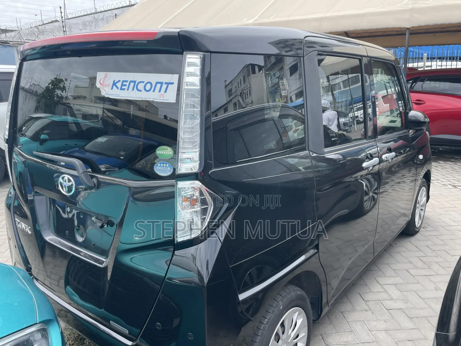 Toyota Tank 1.0 FWD 2019 Black