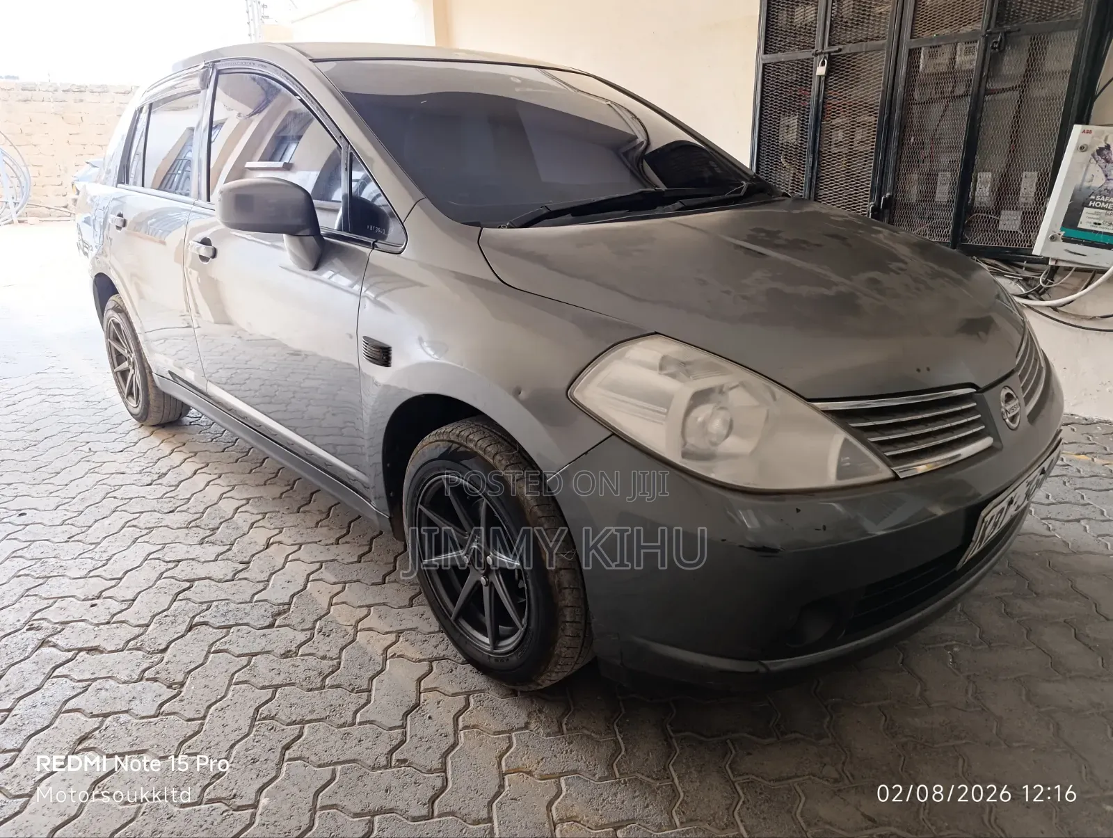 Nissan Tiida 2008 Gray