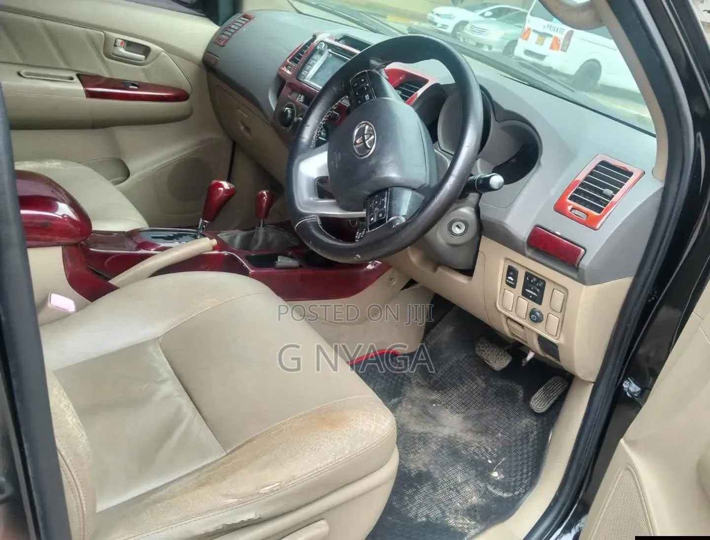 Toyota Hilux 2011 Black