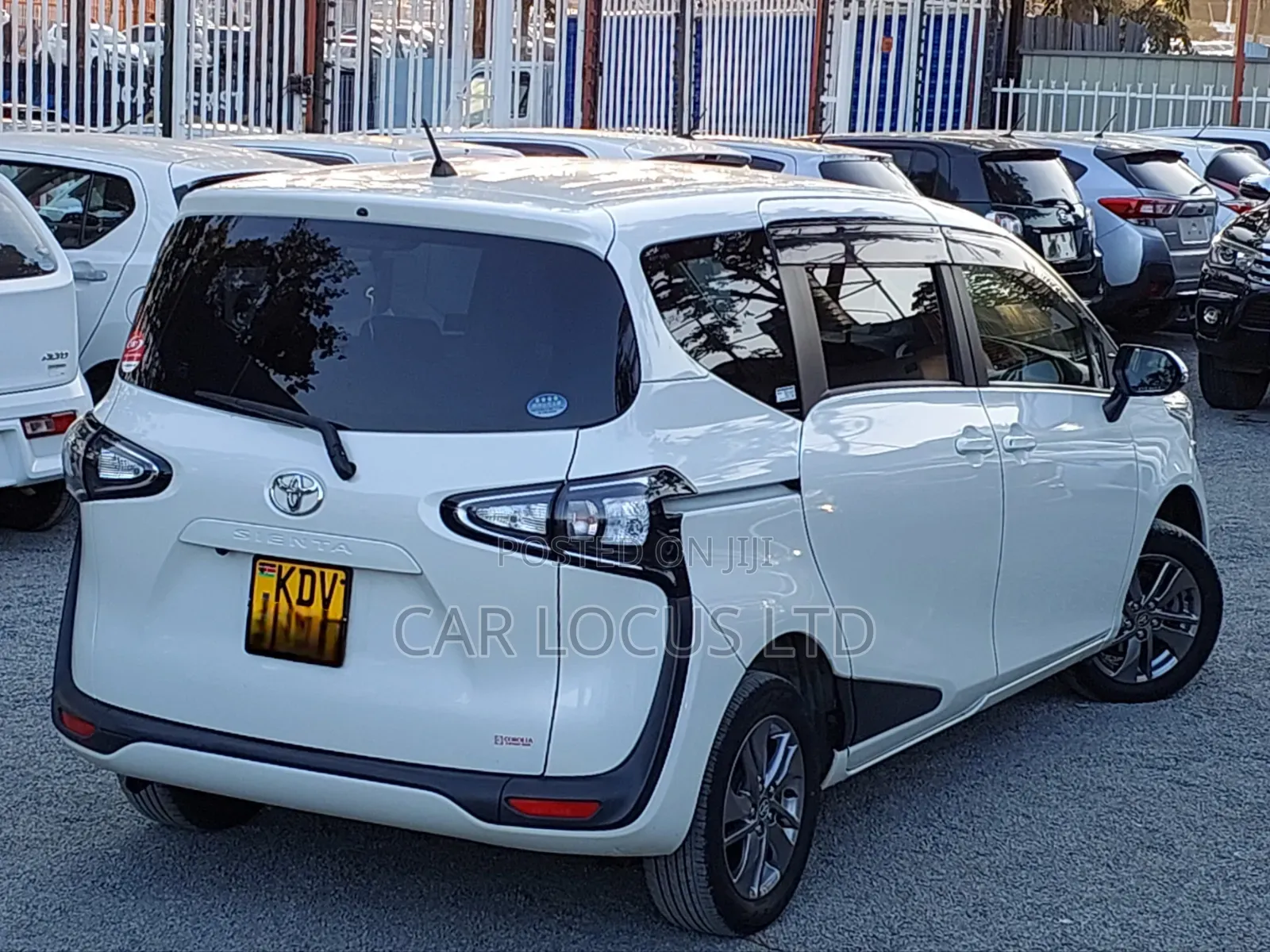 Toyota Sienta 2019 Pearl