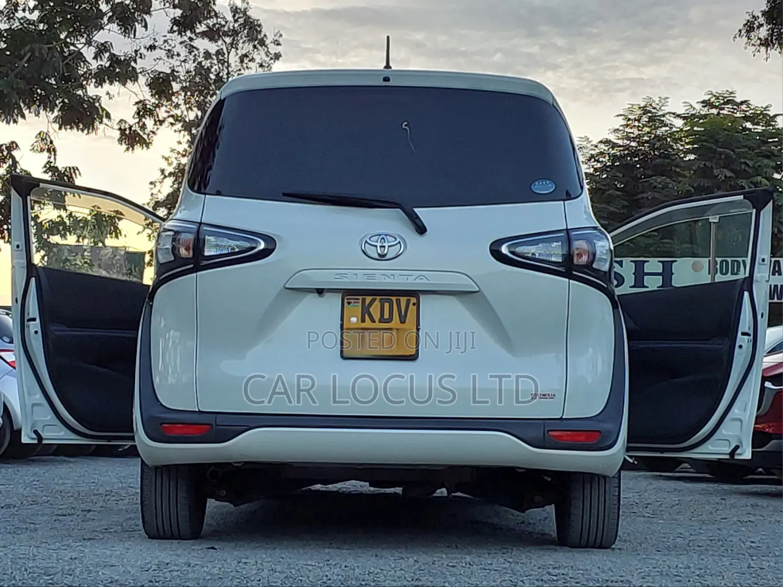 Toyota Sienta 2019 Pearl