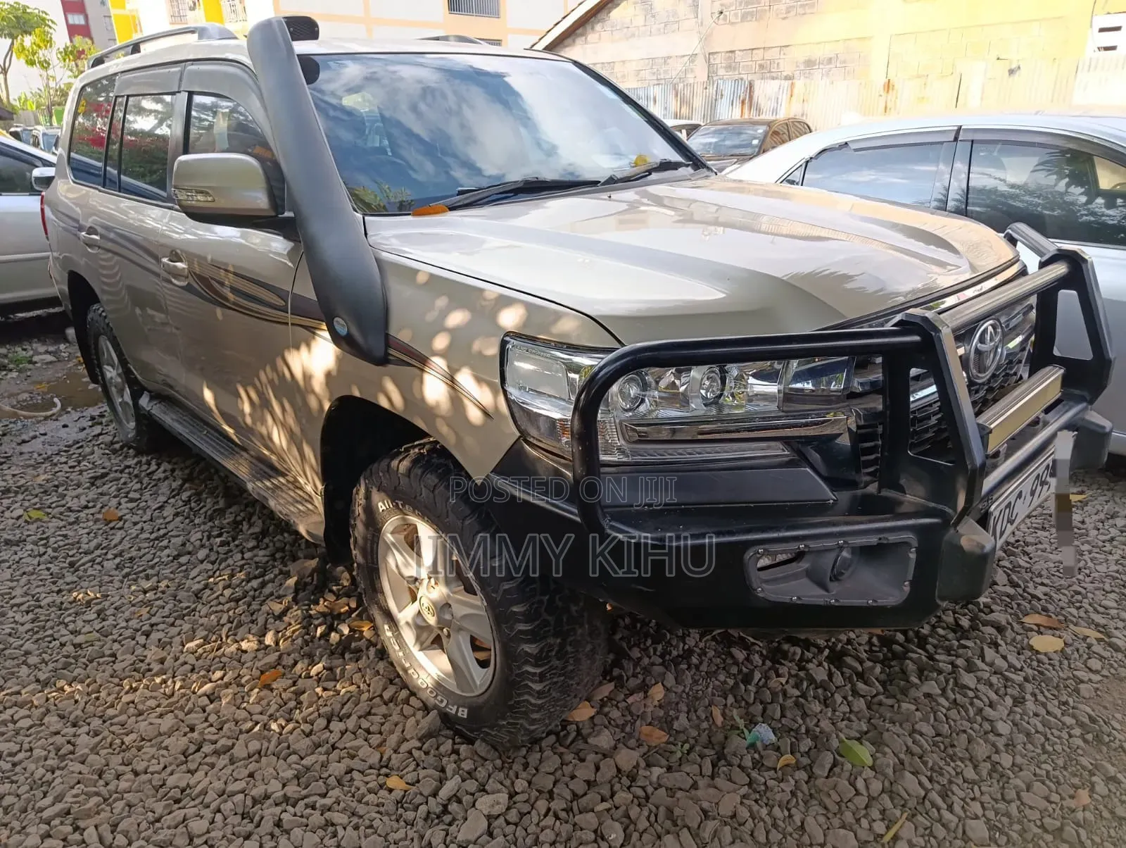 Toyota Land Cruiser 2009 Gold