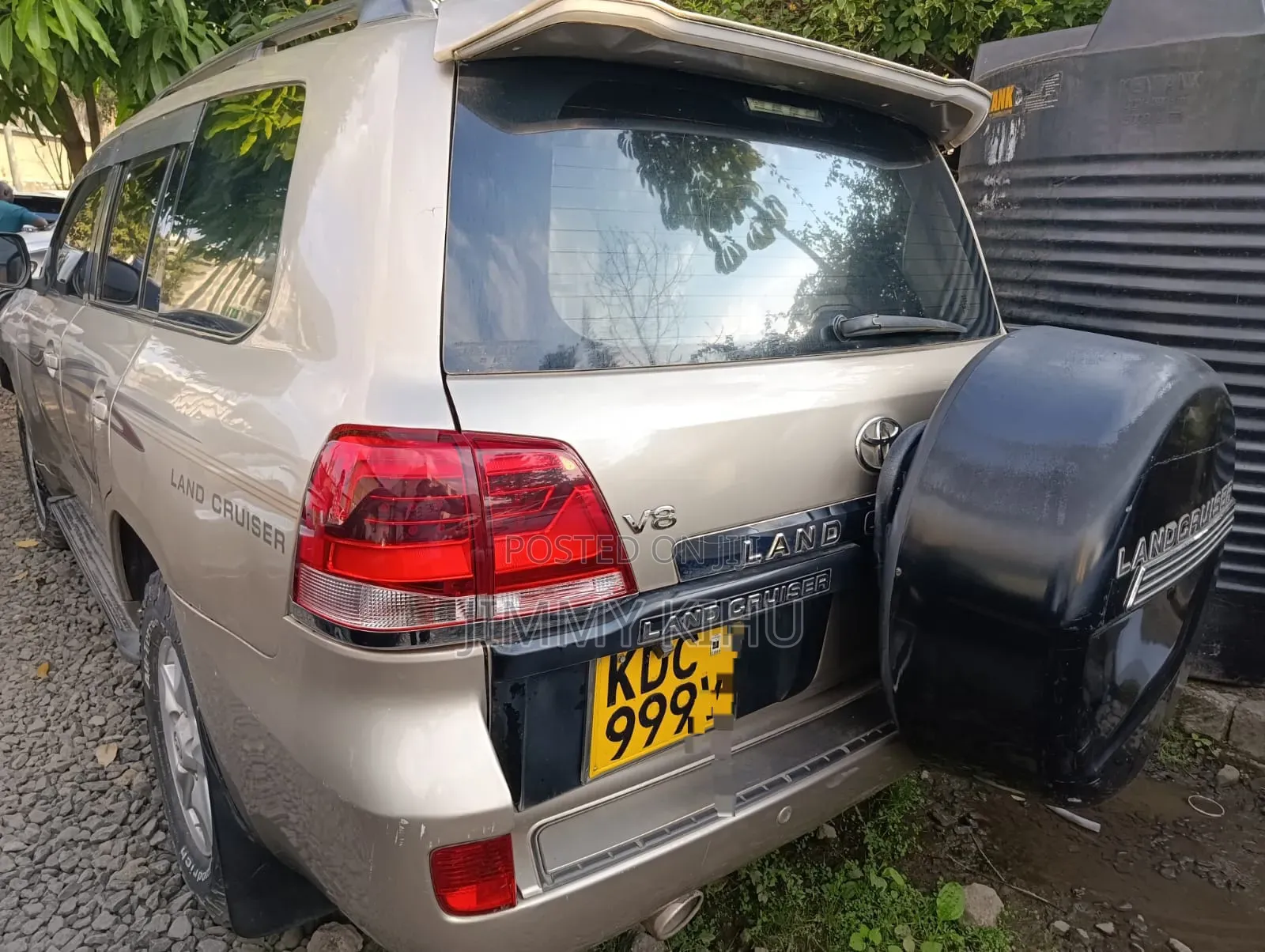 Toyota Land Cruiser 2009 Gold