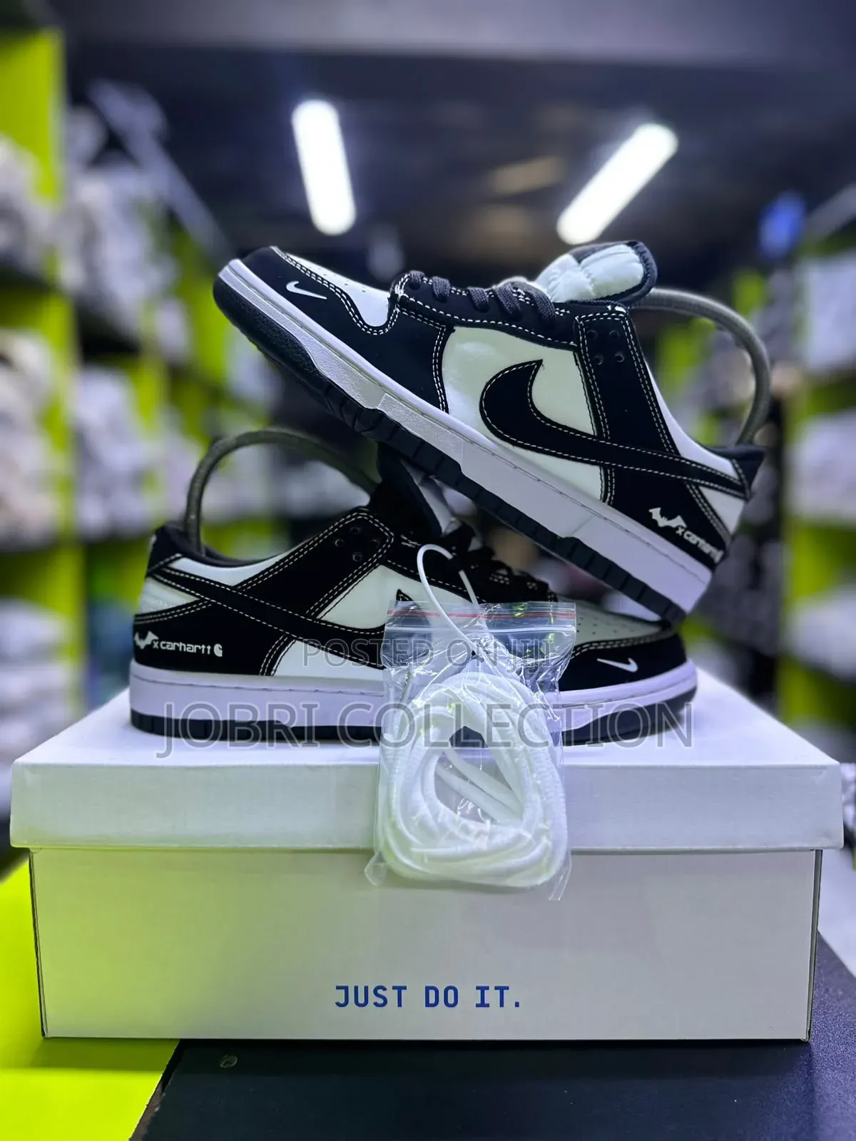 Nike Sb Dunk Batman X Carhartt Sneakers