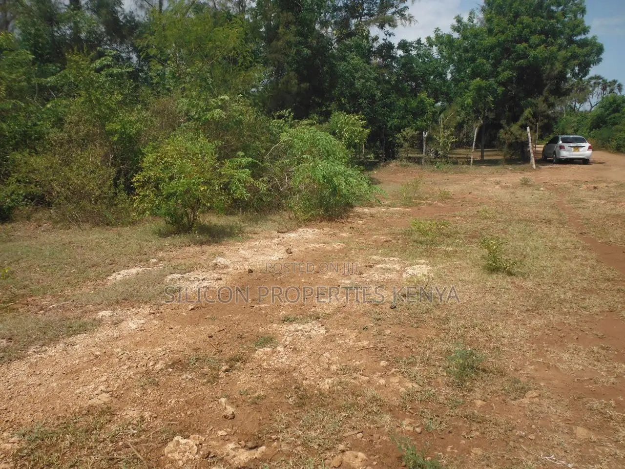 1 Acre for Sale in Msambweni - Just 2 Minutes From the Ocean!
