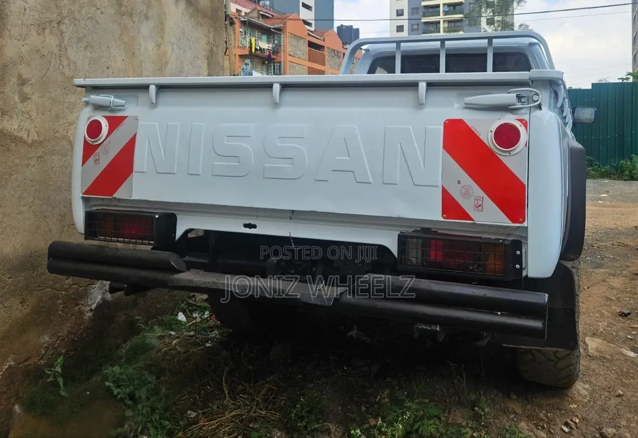 Nissan Patrol 2016 White