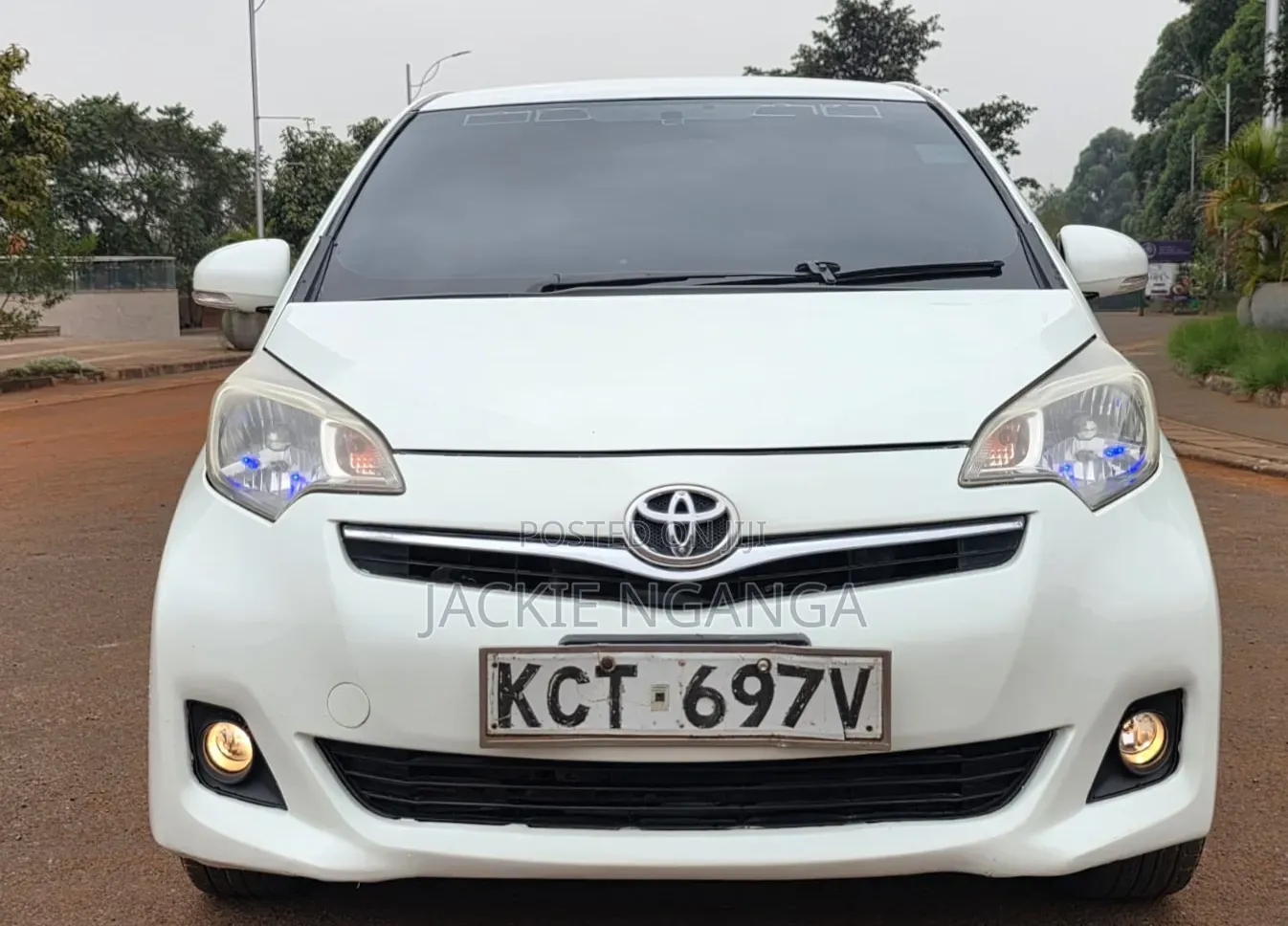 Toyota Ractis 2012 White