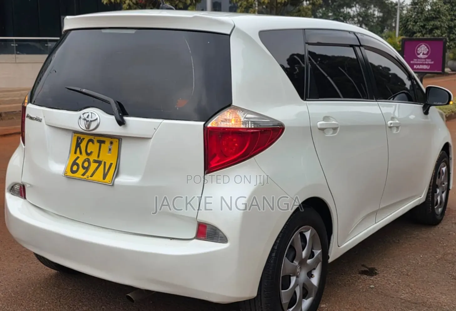Toyota Ractis 2012 White