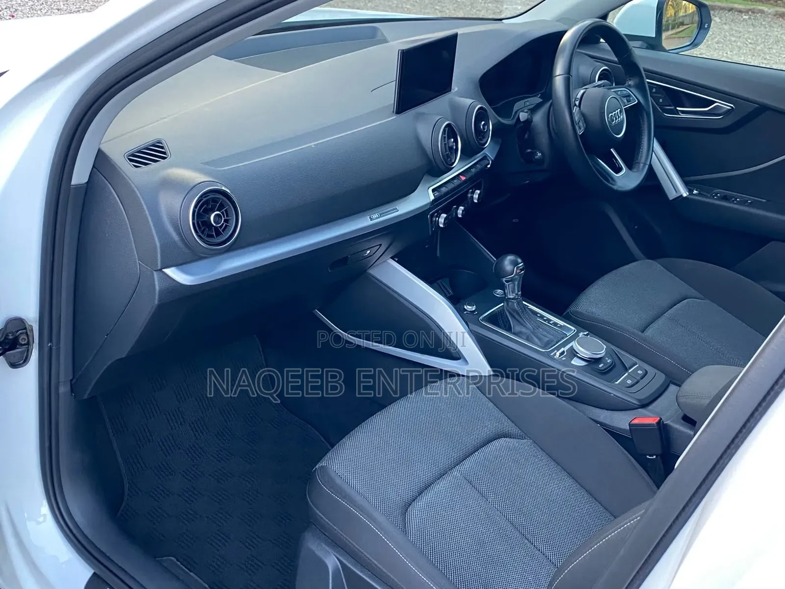 Audi Q2 2019 White