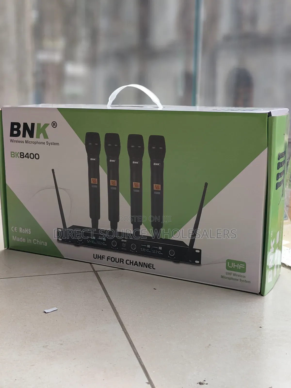 BNK BK8400 Professional 4 Wireless Microphones