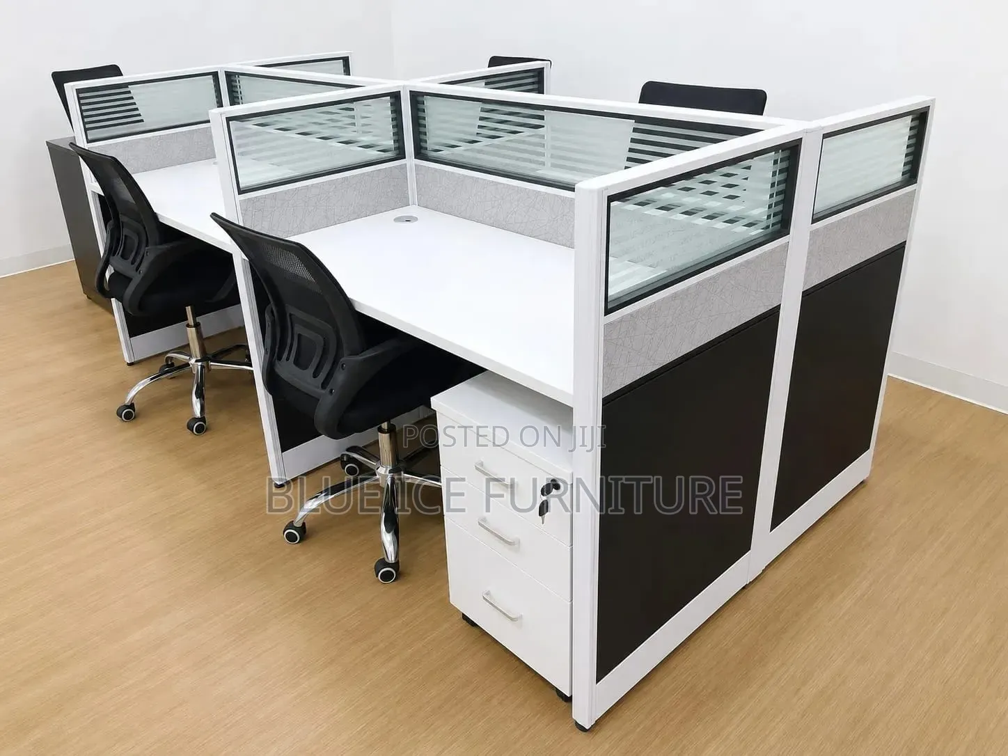 4-Way Office Workstation With Glass Partitions and Lockable Drawers