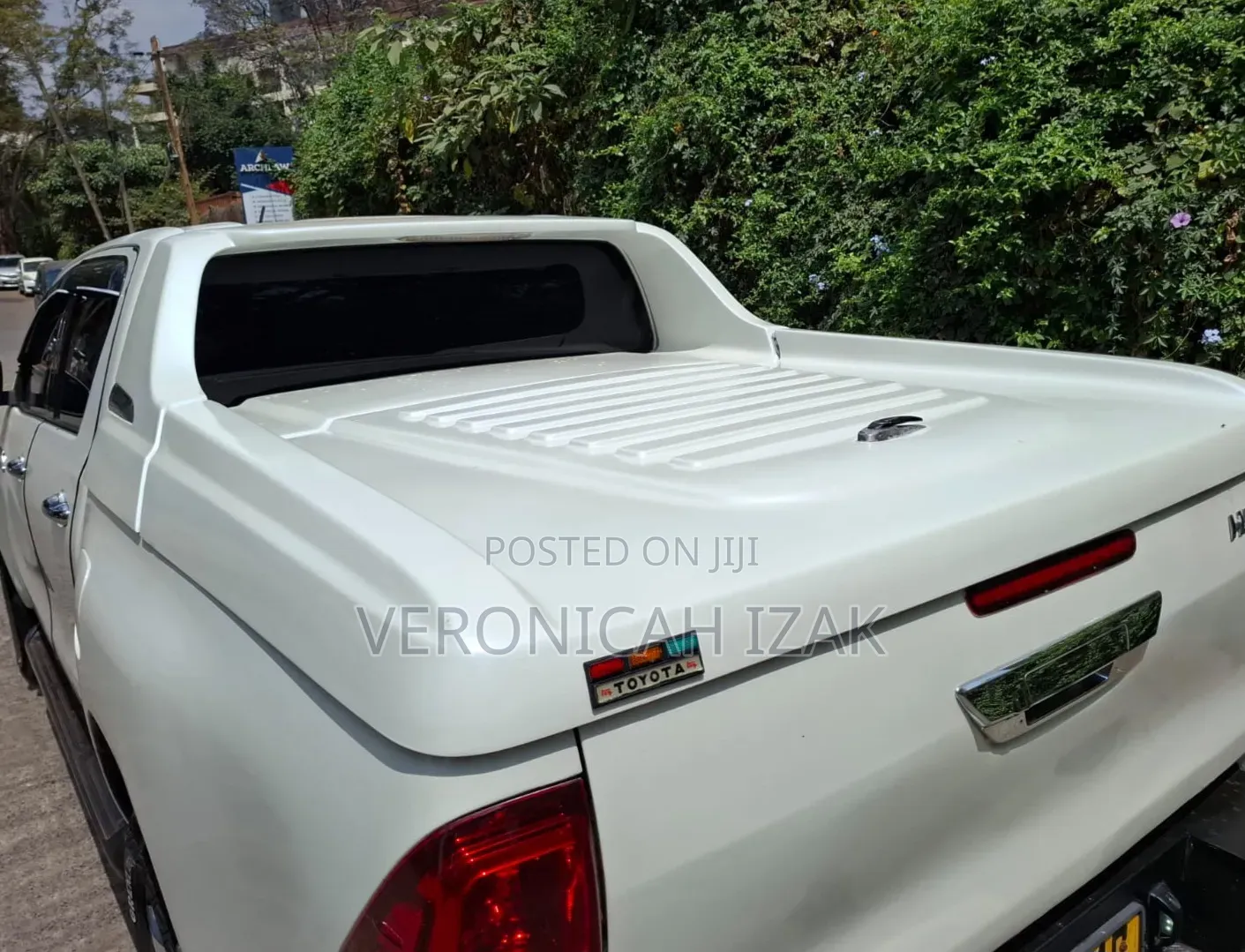 Toyota Hilux 2016 White