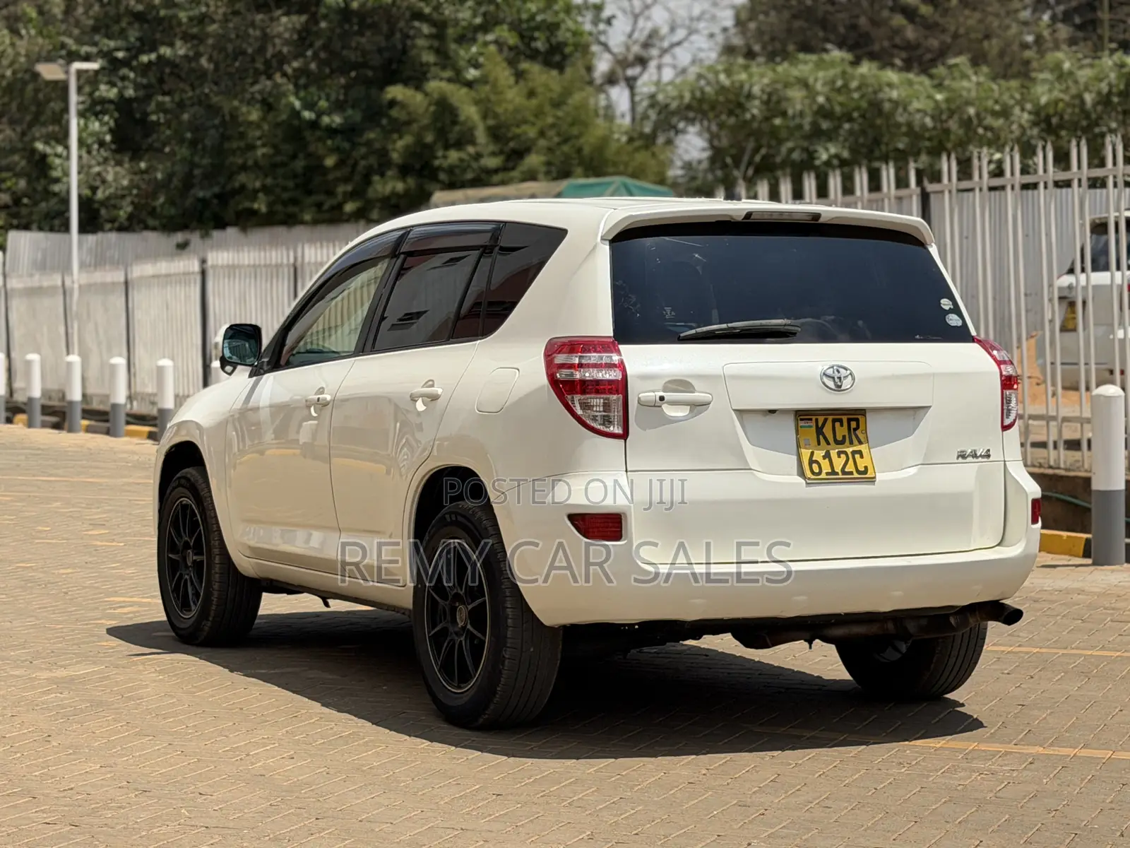 Toyota RAV4 2012 White