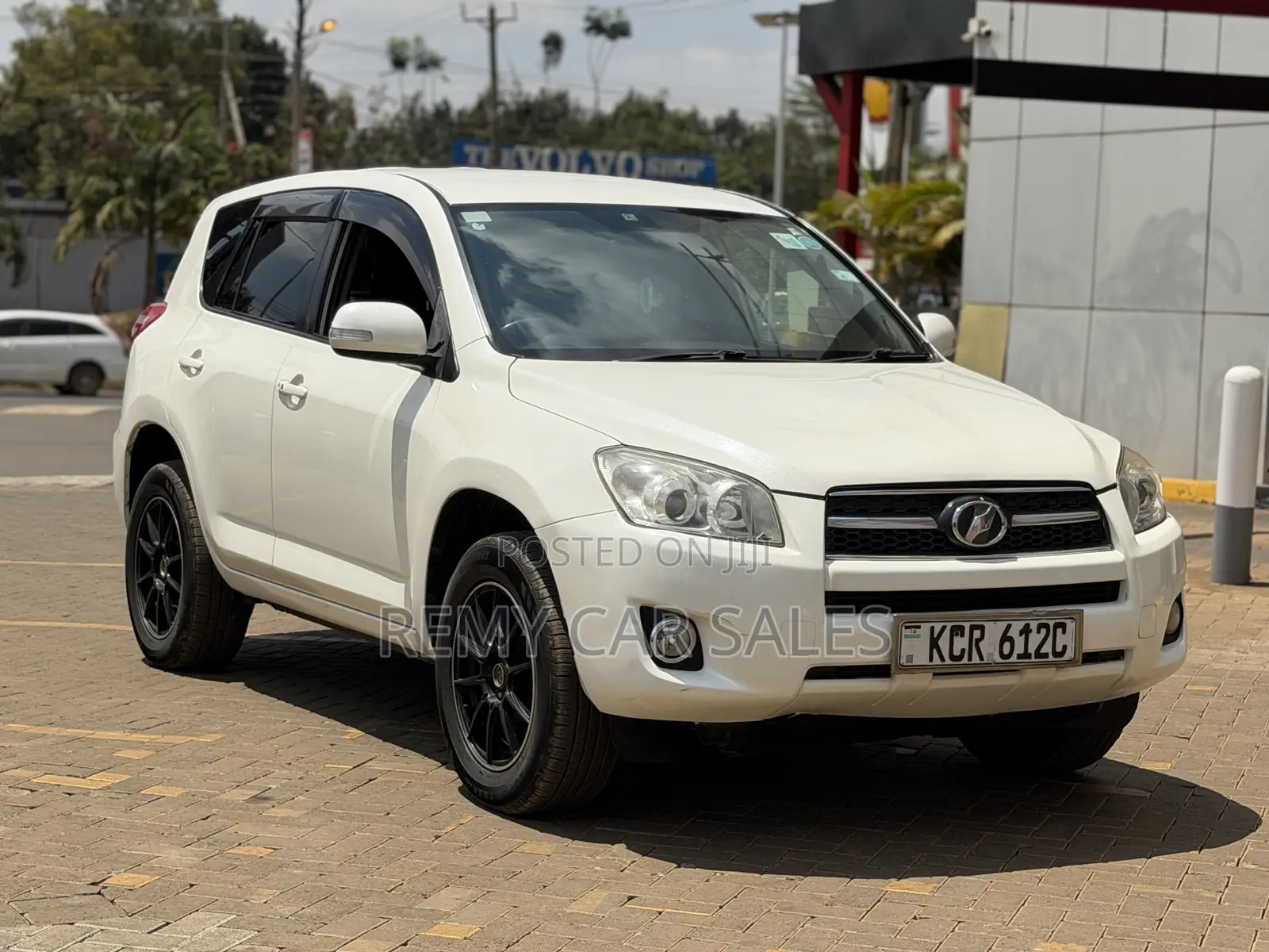 Toyota RAV4 2012 White