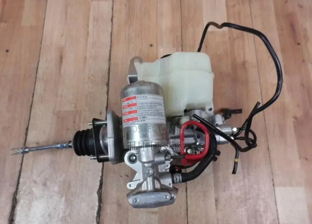 Brake Booster for Prado and V8 and 200 Series