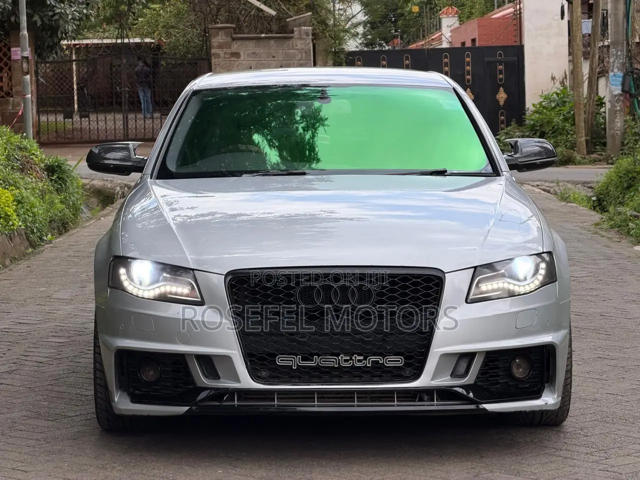Audi A4 2.0T Premium Quattro 2011 Silver