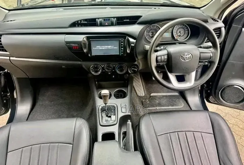 Toyota Hilux 2019 Black