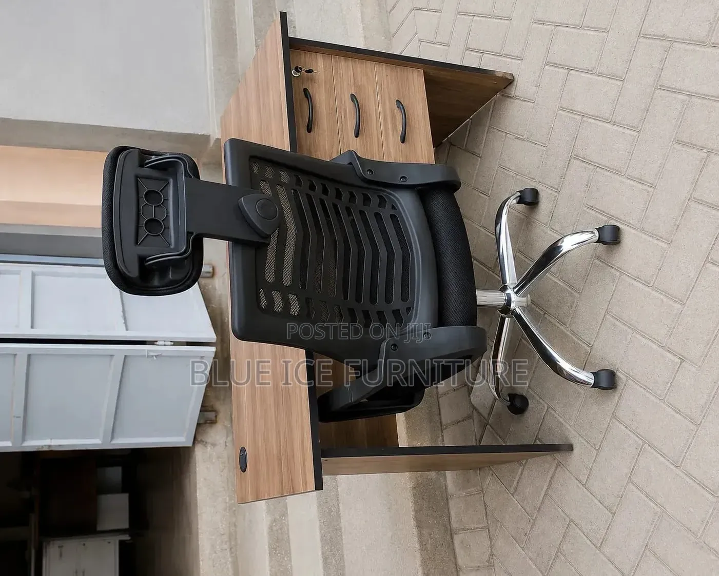 Executive Office Desk With Ergonomic Headrest Mesh Chair