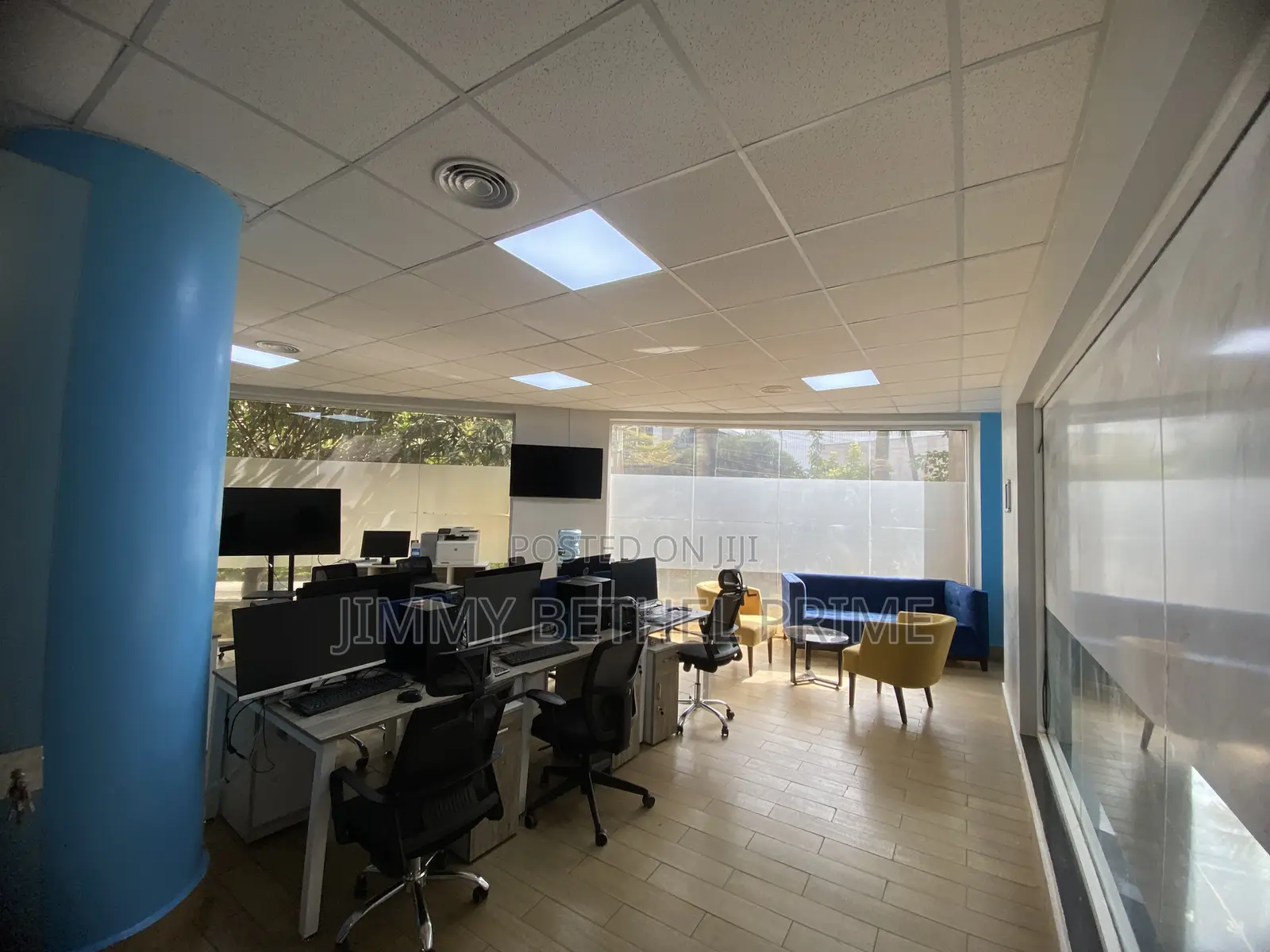 Prime Office Space for Rent 541 SqFt