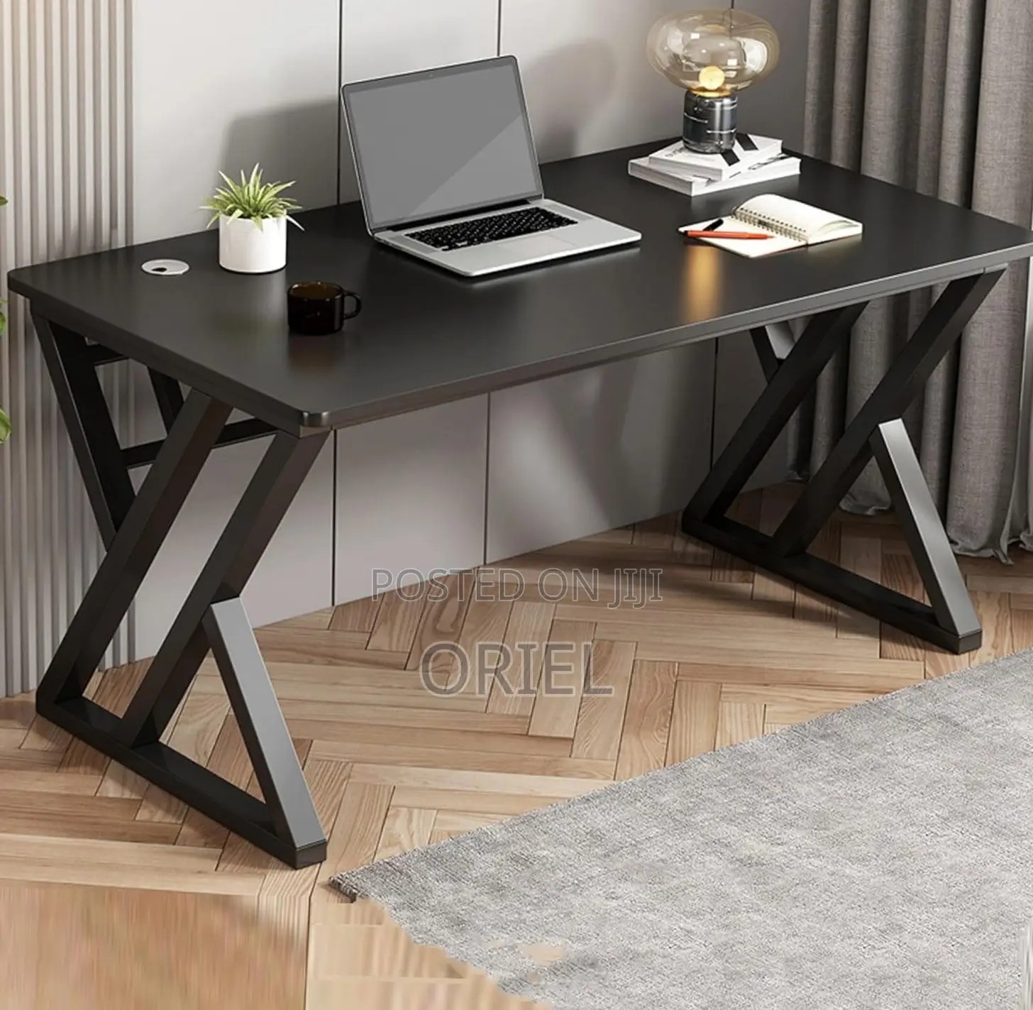 Office Desk : Black Office Computer Table
