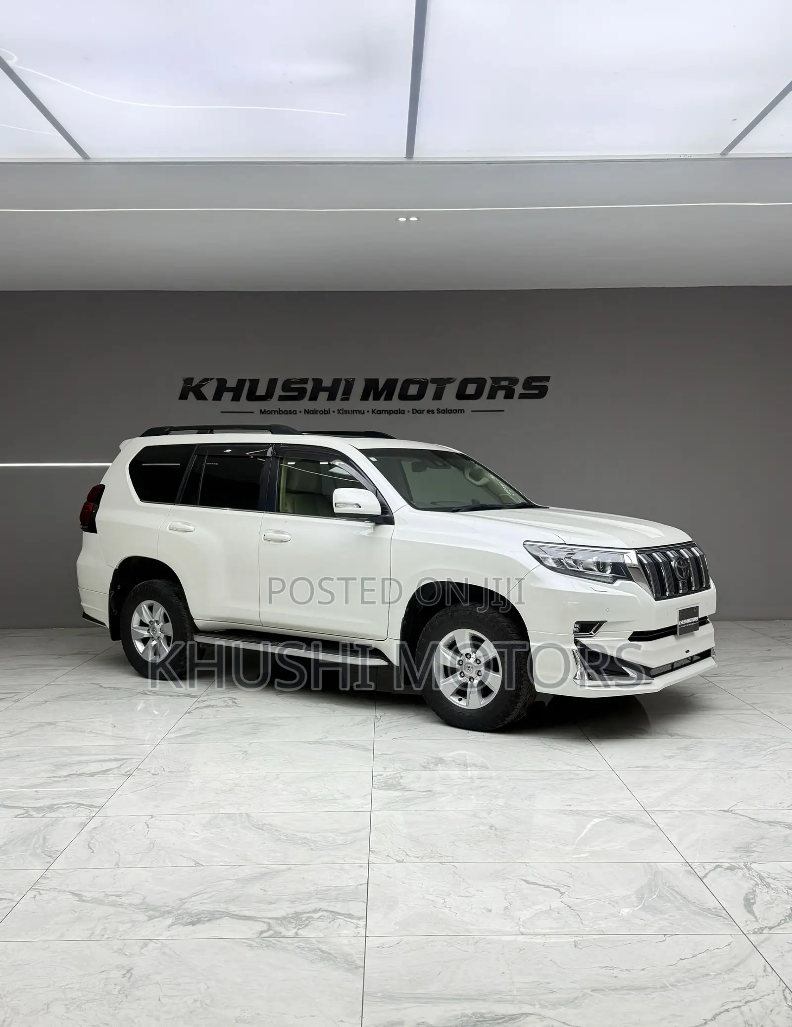 Toyota Land Cruiser Prado 2019 White