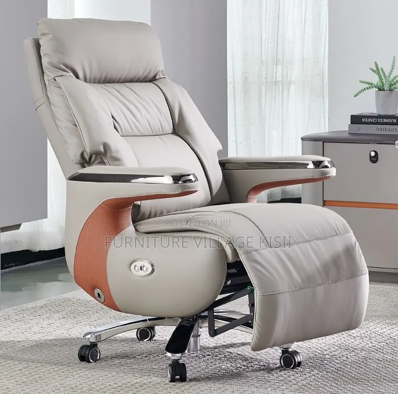 Office Chair: Excutive Leather Chair
