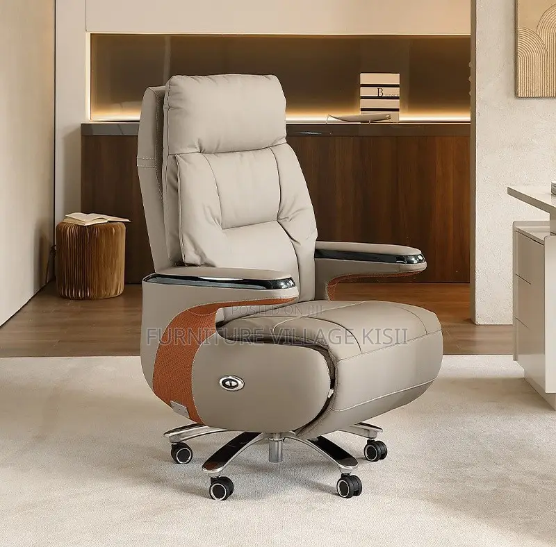 Office Chair: Excutive Leather Chair