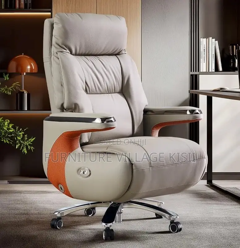 Office Chair: Excutive Leather Chair
