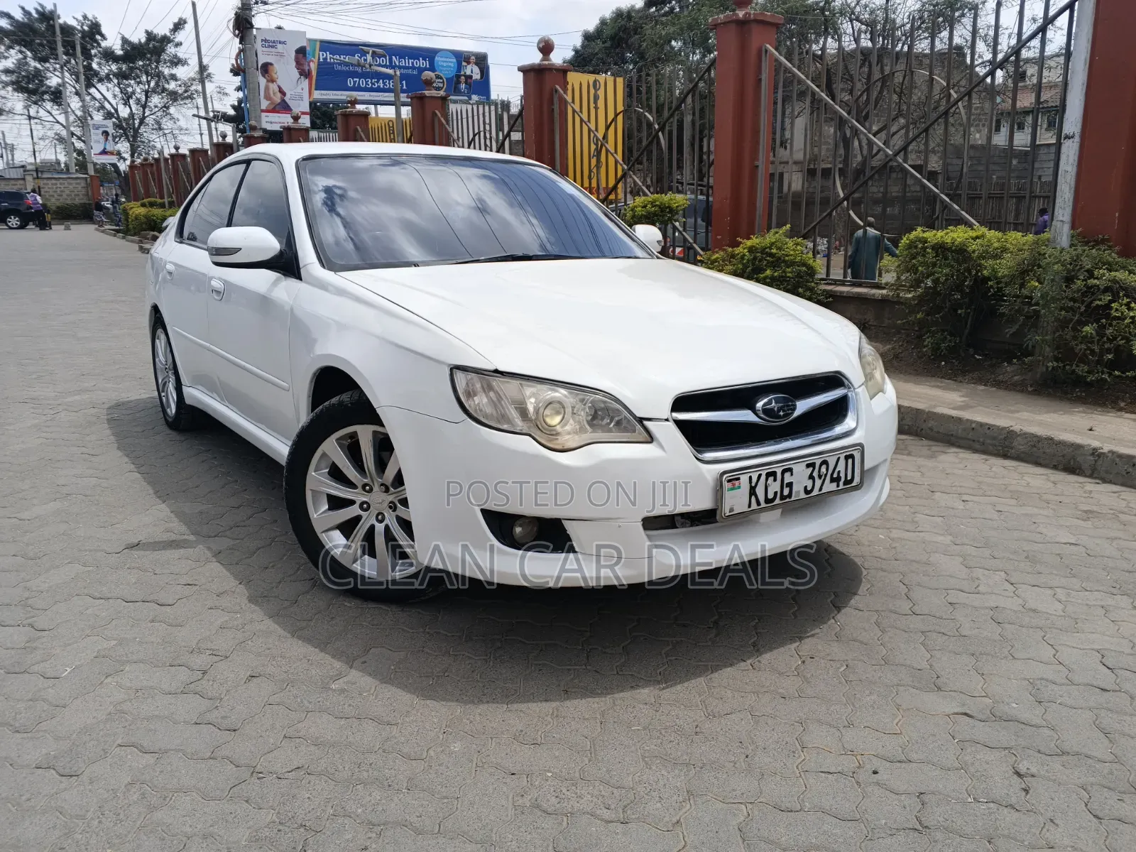 Subaru Legacy 2009 White