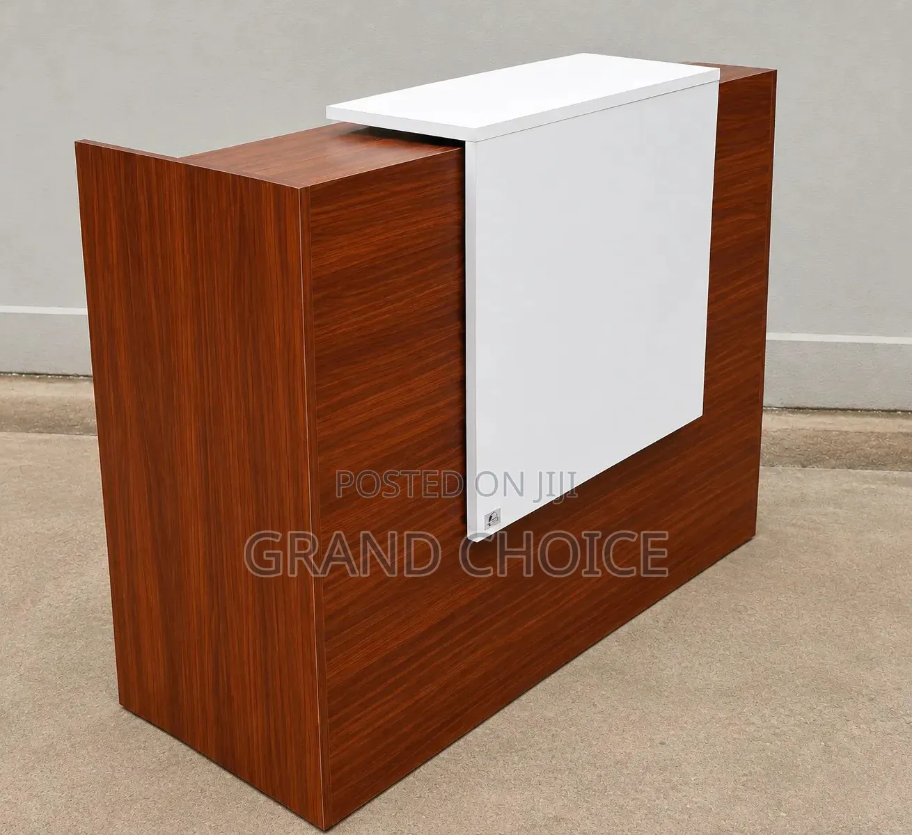Modern Reception Desk – White Wood Front Office Counter Kenya