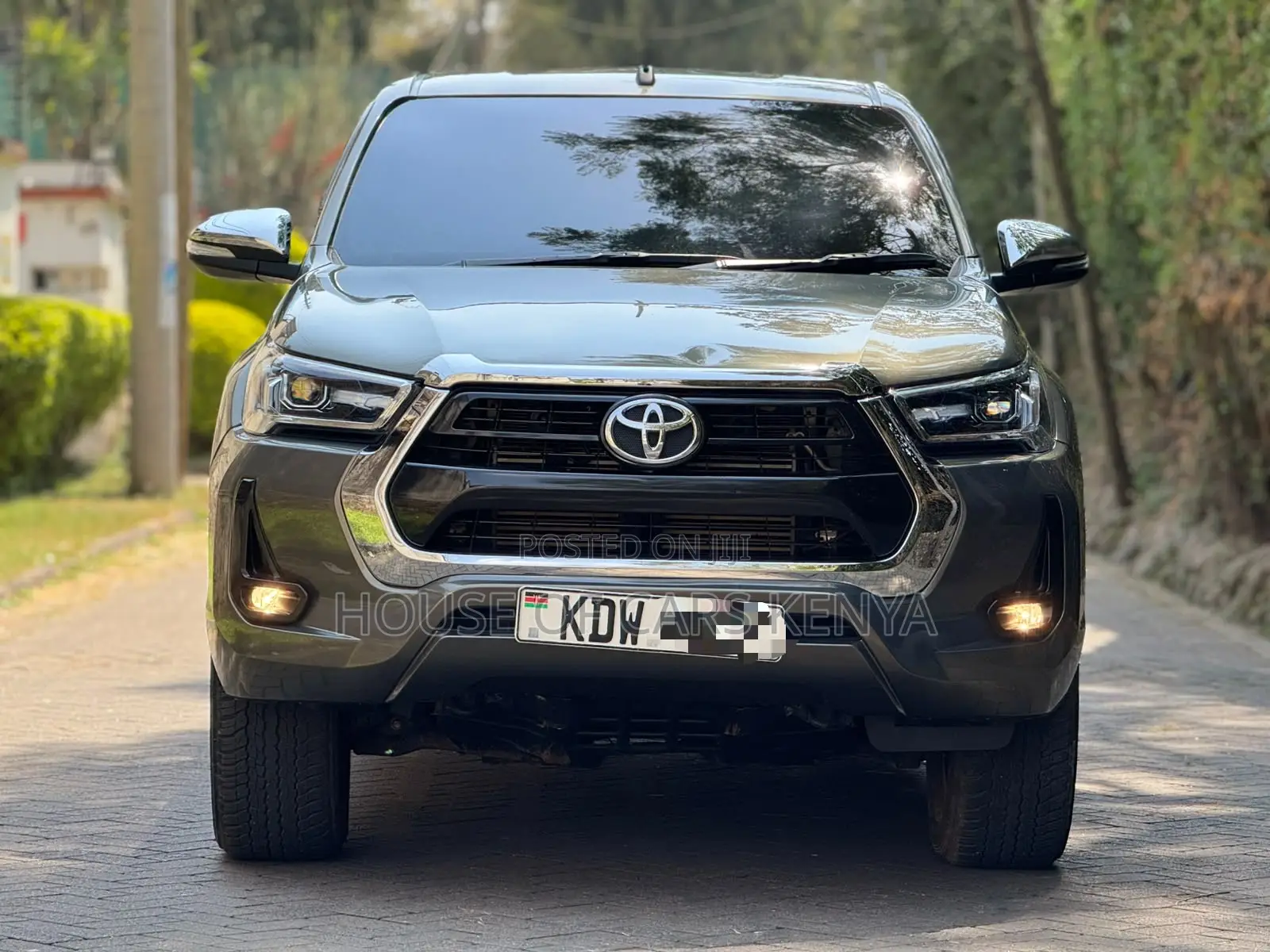 Toyota Hilux 2025 Gray