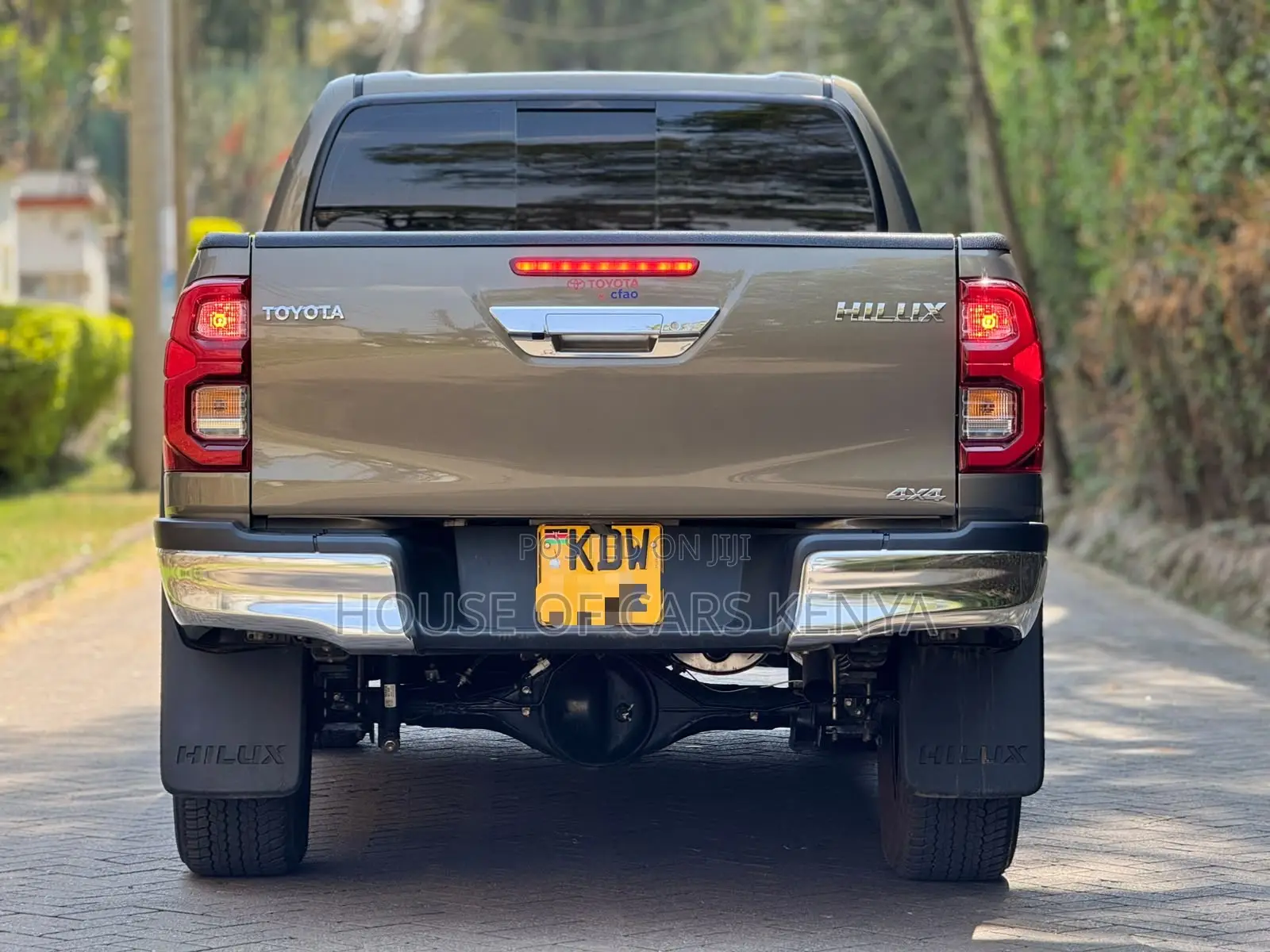 Toyota Hilux 2025 Gray