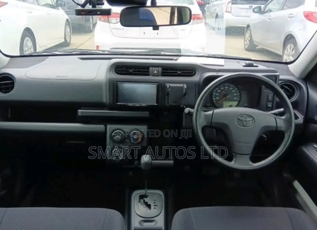 Toyota Probox 1.5 DX Comfort 2WD 2020