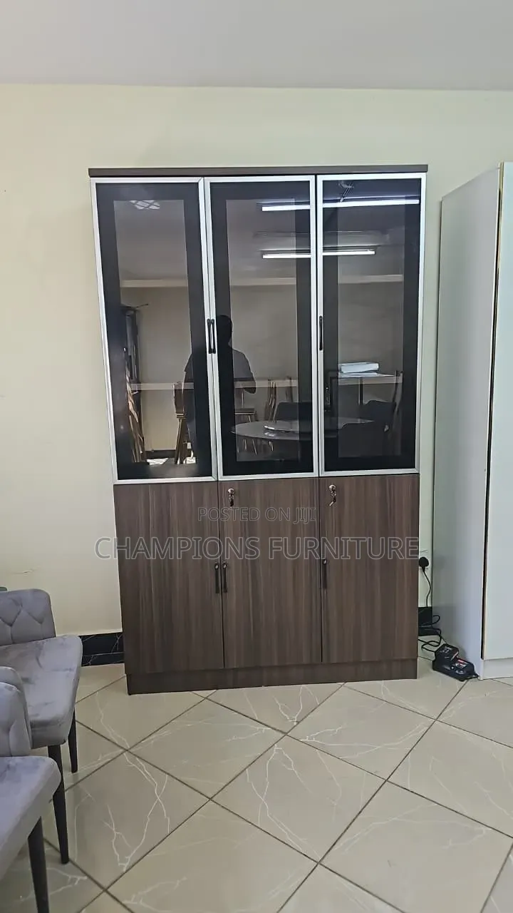 Modern Wooden Display Cabinet With Glass Doors