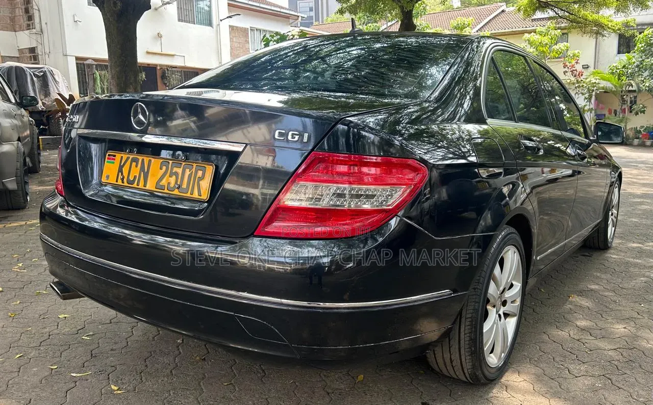 Mercedes-Benz C250 2010 Black