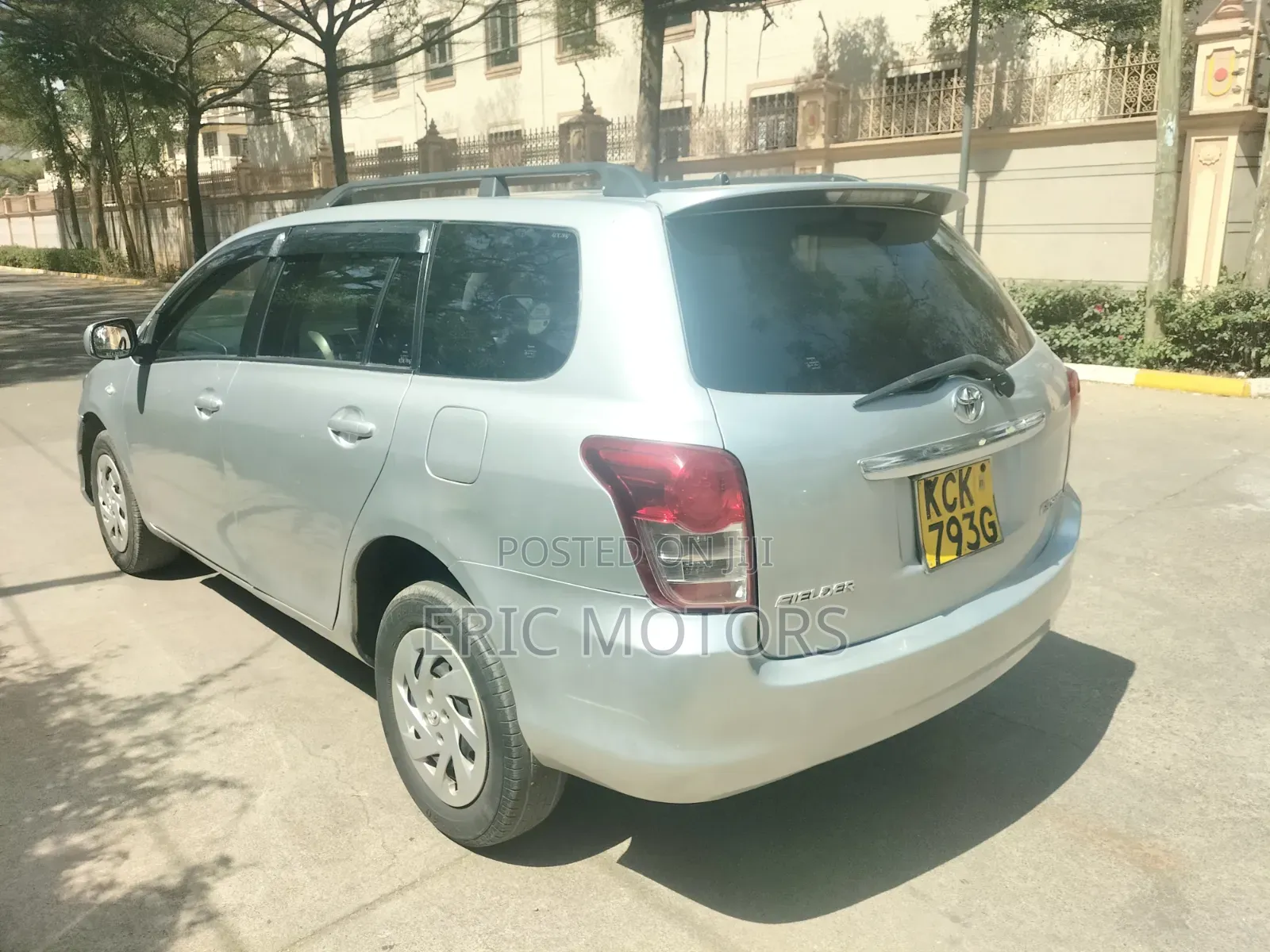 Toyota Corolla Fielder 2009 Silver