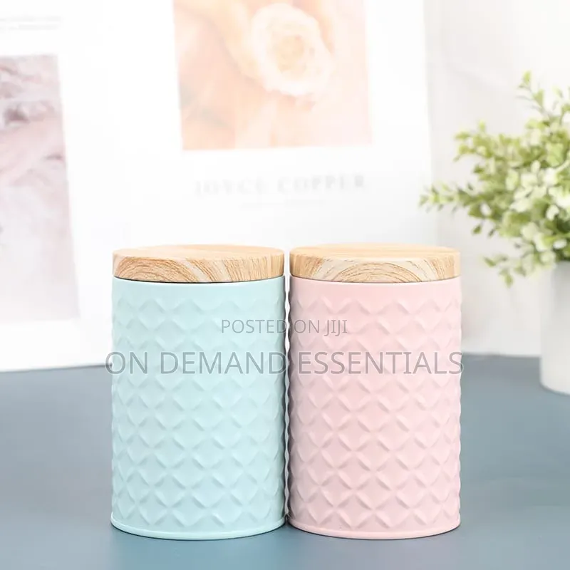 Round Wood Grain Tin Box